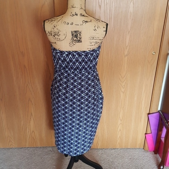 Medium navy and black Volcom high low dress. - Picture 3 of 4